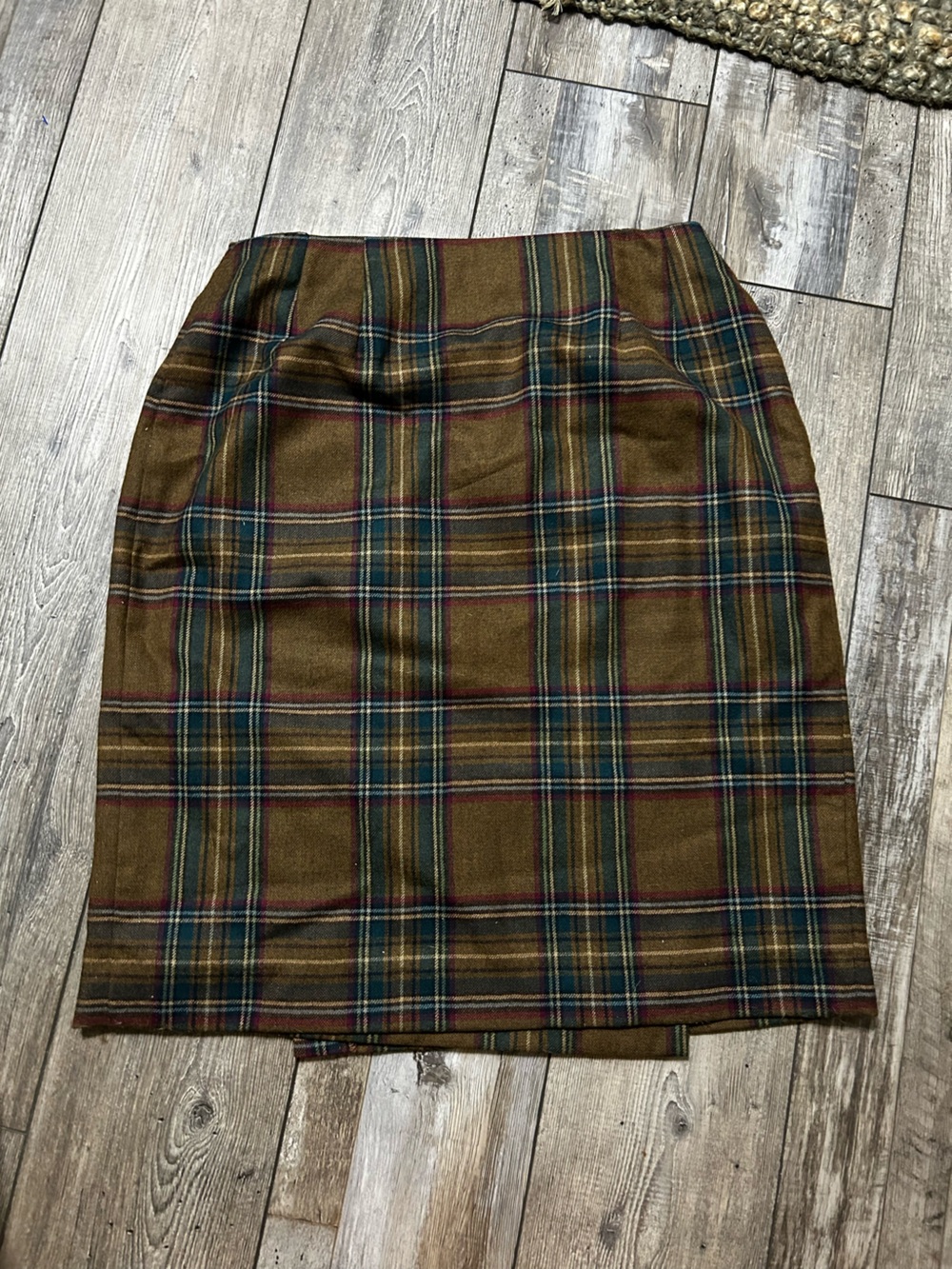 Chelsea Cambell plaid Wrap Midi Skirt 💯 Wool - Picture 7 of 7
